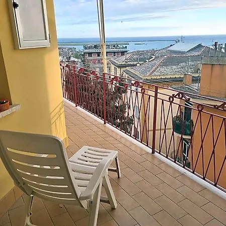Terrace Overlooking The Sea ホテル ペーリ